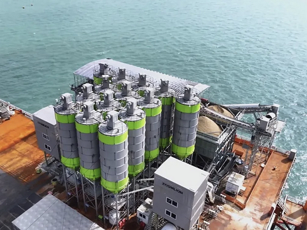 Aurora Green on the Sea: ZOOMLION Mixing Plant