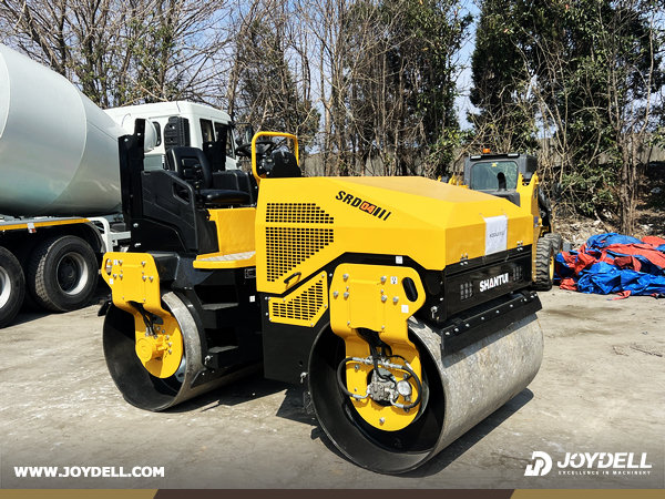 El Salvador - 1 Unit SHANTUI SRD04 Road Roller & 1 HANGCHA CPCD35 Forklift