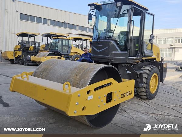 China - 2 Units XCMG XS103J Road Roller