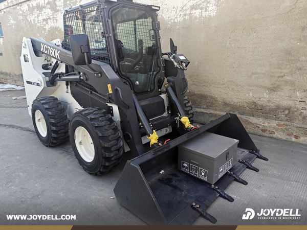 Armenia - 1 Unit XCMG XC760K Skid Steer Loader