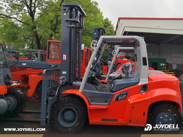 Philippines - 7 Units HELI CPCD38 & 2 Units HELI CPCD60 Forklift