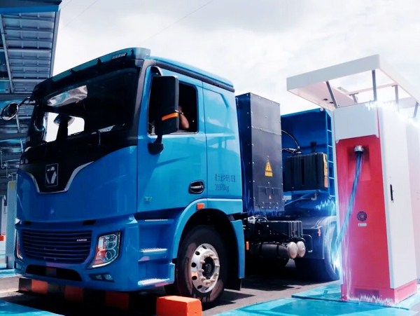 XCMG Leads China’s New Energy Heavy Truck Market in First Half of 2026