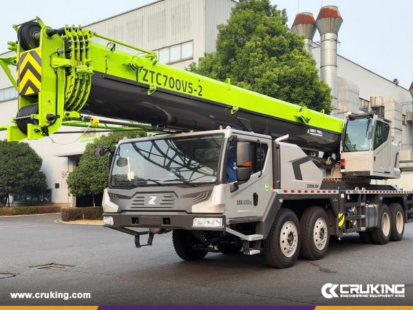 Romania - 1 unit ZOOMLION ZTC700V562-2 truck crane